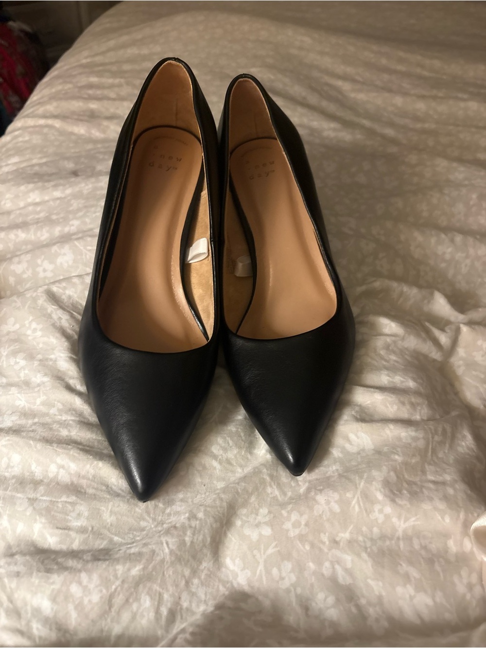 a new day Black Pointed-Toe Pumps